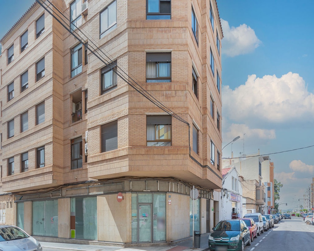 Local en Av de Nules - Burriana - Castellón