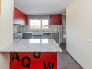 Venta de vivienda unifamiliar en zona de Montjuic (Girona) 10