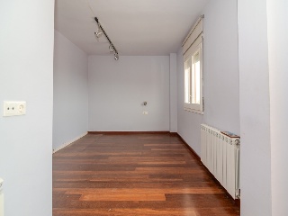 Venta de vivienda unifamiliar en zona de Montjuic (Girona) 26