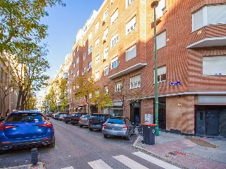 Local en C/ Fernández de la Hoz - Madrid - 50