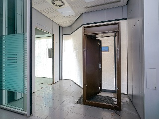 Local en C/ Palacio Valdés - Avilés - Asturias 19