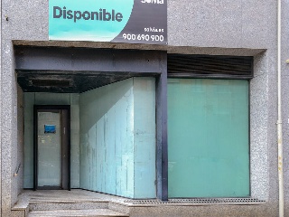 Local en C/ Palacio Valdés - Avilés - Asturias 32