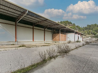 Nave Industrial en Talamanca 44