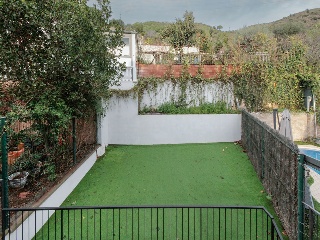 Chalets adosados en C/ Garcilaso de la Vega - Santa Coloma de Gramenet - Barcelona 89