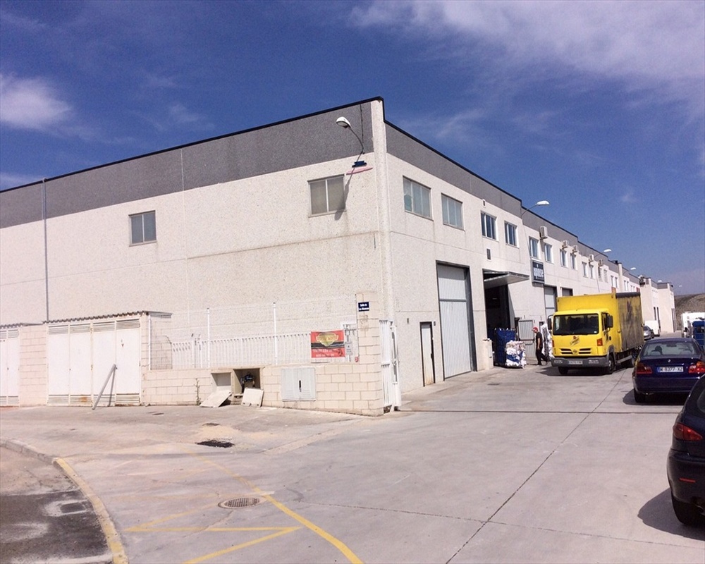Nave industrial en C/ Las Moreras - Ciempozuelos - Madrid