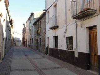 Local comercial en La Bisbal d´Empordà - Girona 2