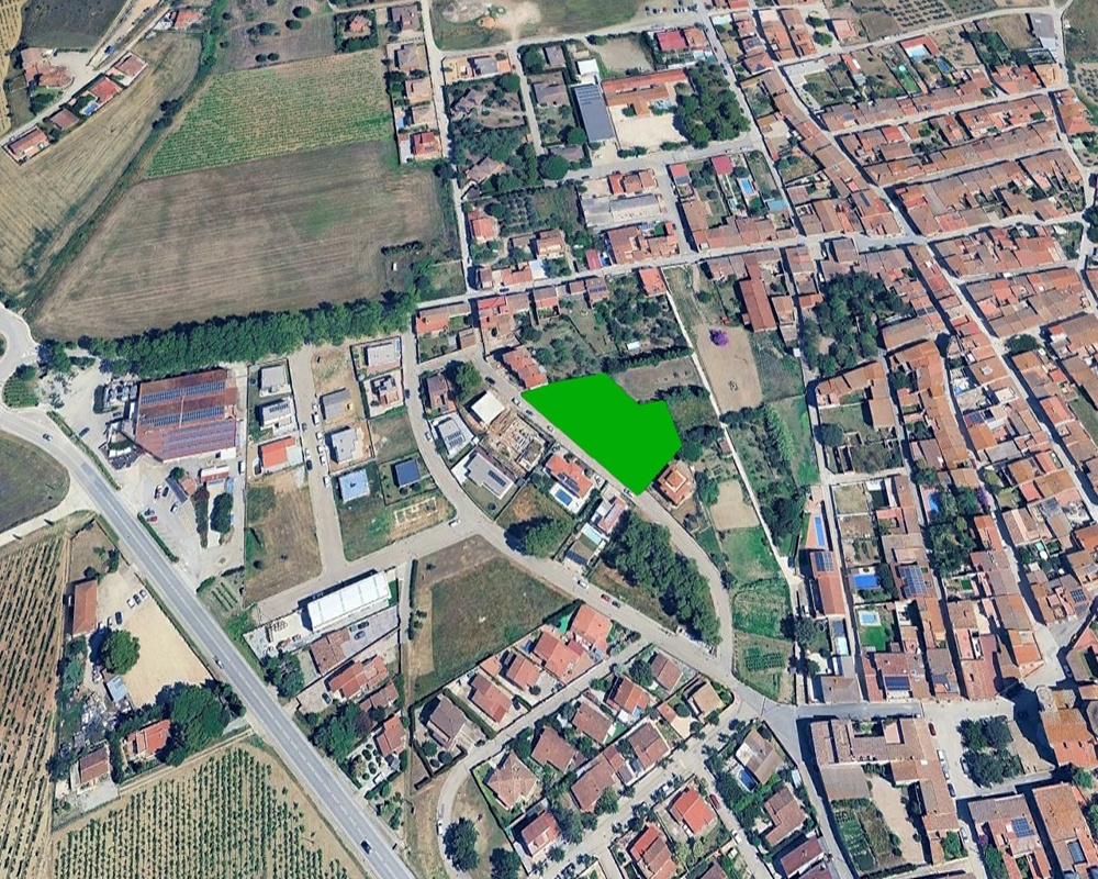 Suelo urbano en Garriguella - Girona -