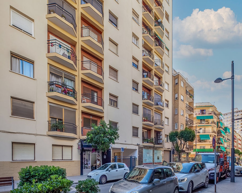 Pisos y locales en C/ Abat Sola, Gandia (Valencia)