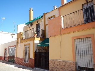 Unifamiliar en venta en Coria Del Río de 101  m²