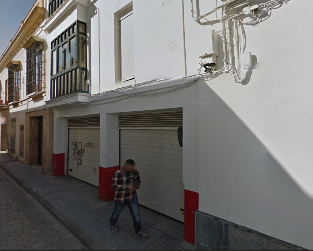 Plaza de garaje en C/ de las Cruces, Sanlúcar de Barrameda (Cádiz)
