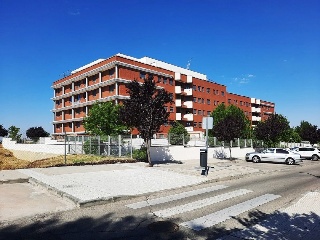 Piso y garaje en C/ Fresneda, Guadalajara 2