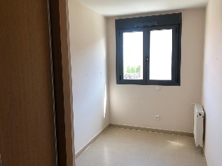 Piso y garaje en C/ Fresneda, Guadalajara 17