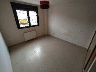 Piso y garaje en C/ Fresneda, Guadalajara 29