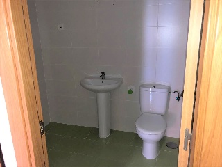 Piso y garaje en C/ Fresneda, Guadalajara 38