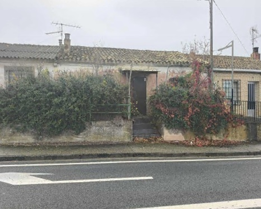 Casa adosada en Cr Zaragoza, Agoncillo (La Rioja)