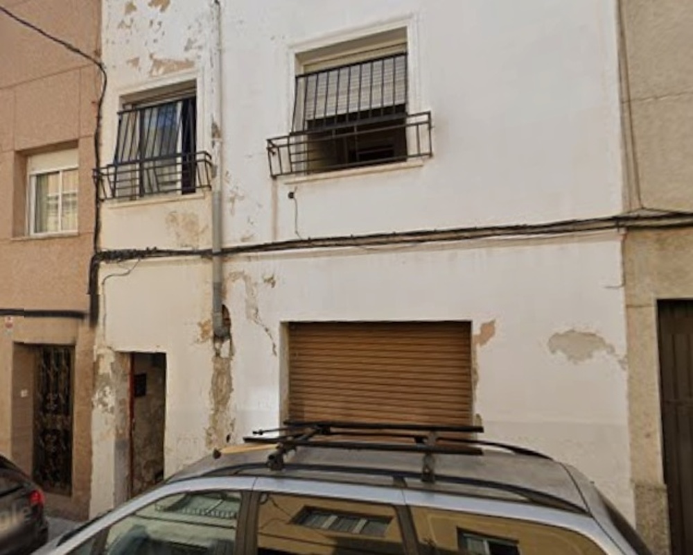 Casa adosada en C/ M.D. de las Angustias, Terrassa (Barcelona)