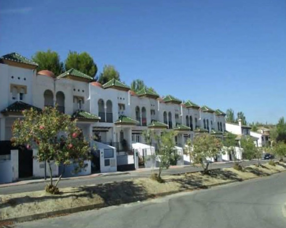Vivienda adosada en C/ Paraíso, Láchar (Granada)