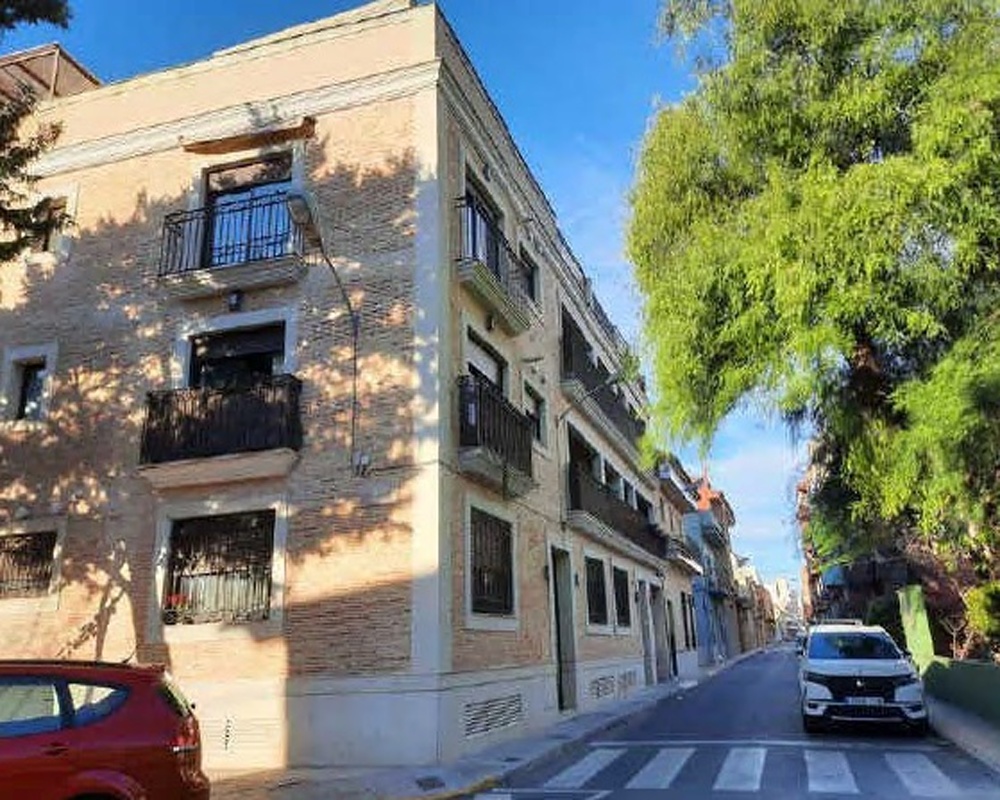 Piso con trastero y garaje en C/ Condes de Trigona, Massanassa (Valencia)