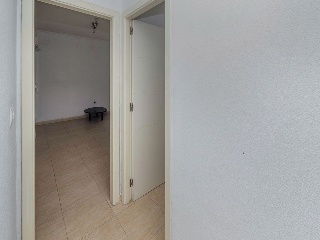 Piso con anejos en C/ Charamita 13
