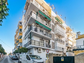 Piso en C/ Justo Monteseririn González - Castilleja de la Cuesta - Sevilla 2