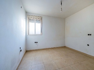 Piso en C/ Justo Monteseririn González - Castilleja de la Cuesta - Sevilla 12