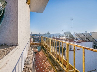Piso en C/ Justo Monteseririn González - Castilleja de la Cuesta - Sevilla 21