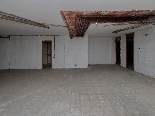 Local en Av Generalitat 25