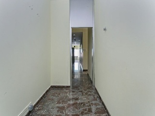 Local en C/ Lluis Muncunill - Terrassa - Barcelona 12