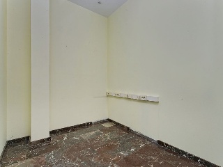 Local en C/ Lluis Muncunill - Terrassa - Barcelona 17