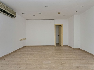 Local en C/ Lluis Muncunill - Terrassa - Barcelona 30