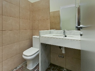 Local en C/ Lluis Muncunill - Terrassa - Barcelona 37