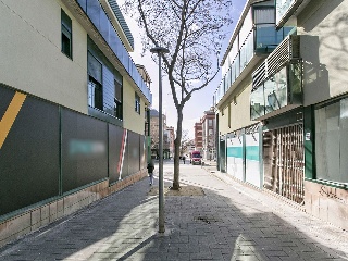 Local en C/ Lluis Muncunill - Terrassa - Barcelona 46