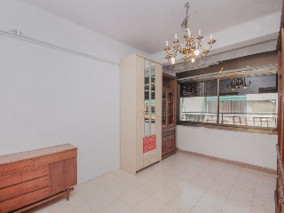 Piso en C/ Chile en Badalona, Barcelona 4