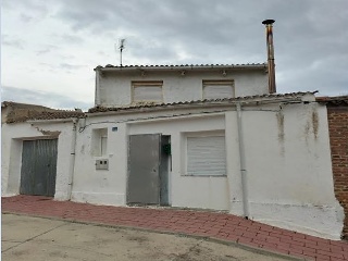 Unifamiliar en venta en Adanero de 121  m²