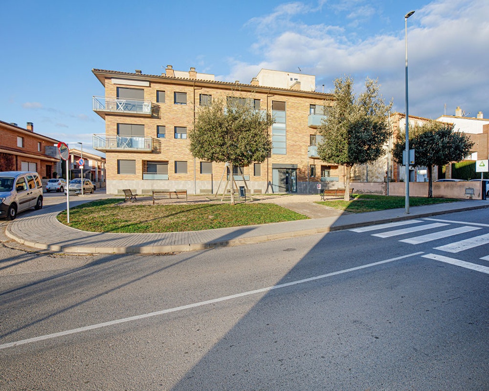 Garajes en Avda. Alt Empordà, Bàscara (Girona)