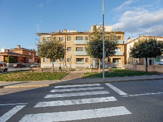 Garajes en Avda. Alt Empordà, Bàscara (Girona) 11