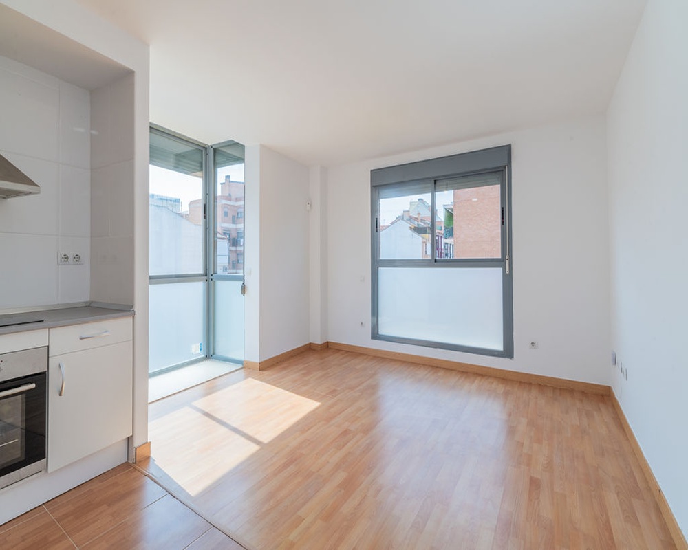Estudio y Plaza de garaje en C/ Doctor Salgado - Madrid -