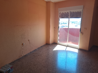 Piso en Av Germán Sapiña 2