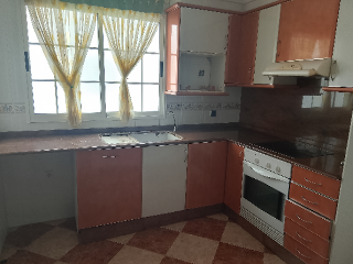 Piso en Av Germán Sapiña 3