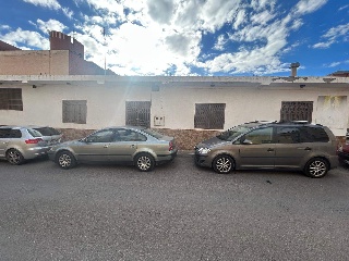 Local en C/ Menéndez Pelayo 3