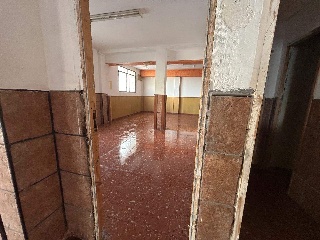 Local en C/ Menéndez Pelayo 9