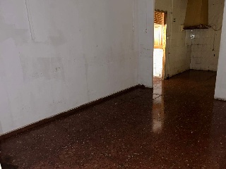Local en C/ Menéndez Pelayo 13
