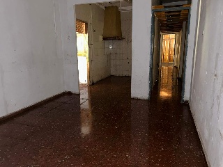 Local en C/ Menéndez Pelayo 14