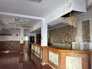 Local en C/ Menéndez Pelayo 19
