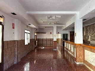 Local en C/ Menéndez Pelayo 20