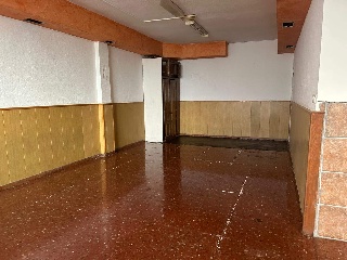 Local en C/ Menéndez Pelayo 23