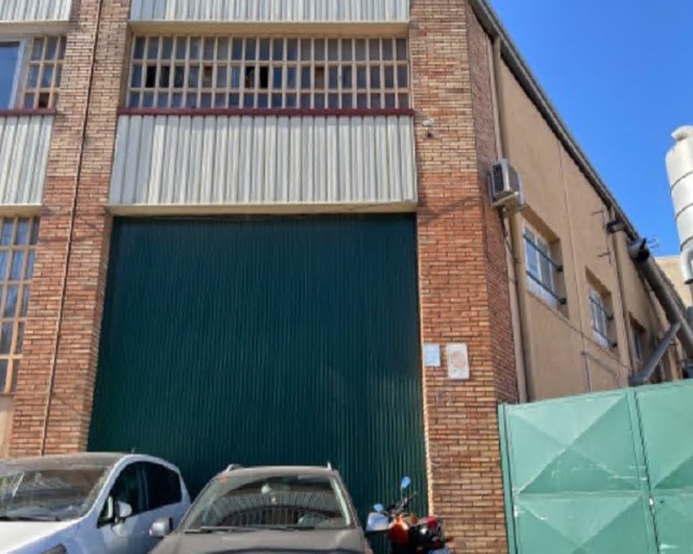 Nave industrial en C/ Joesep María de Sagarra, Barberà del Vallès (Barcelona)