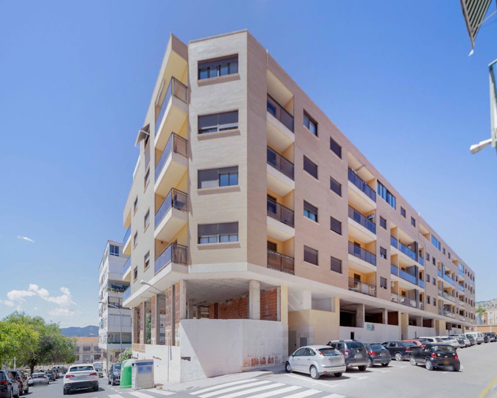 Local en C/ Santa Ana, Onil (Alicante)