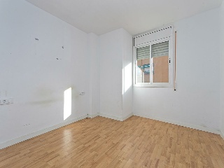 Piso con anejos en C/ de Francesc Layret 8