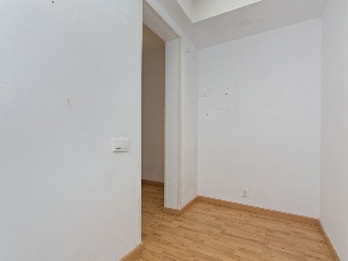 Piso con anejos en C/ de Francesc Layret 12